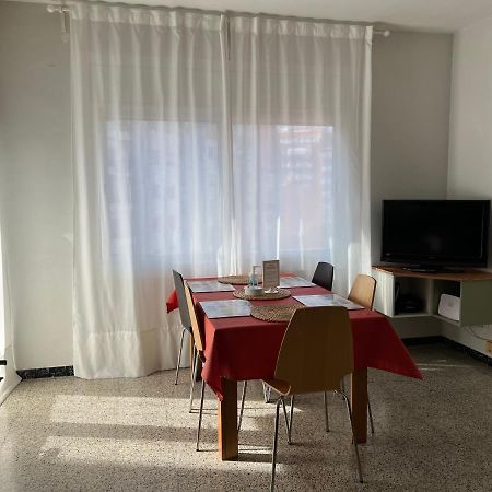 Sunny And Quiet Sagrada Familia Apartment Барселона Екстериор снимка