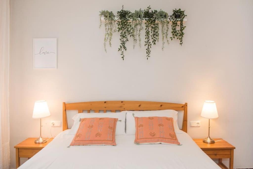 Sunny And Quiet Sagrada Familia Apartment Барселона Екстериор снимка
