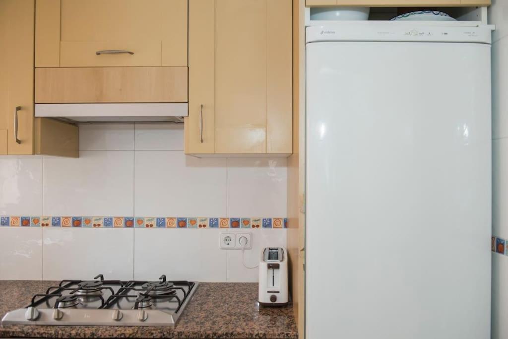 Sunny And Quiet Sagrada Familia Apartment Барселона Екстериор снимка