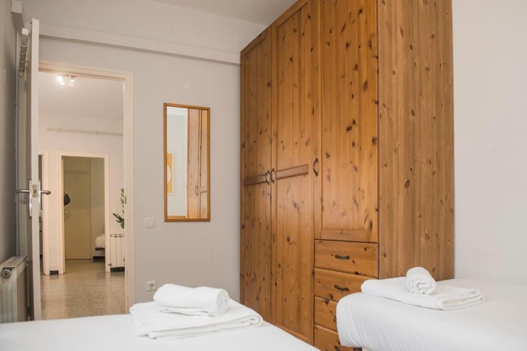 Sunny And Quiet Sagrada Familia Apartment Барселона Екстериор снимка
