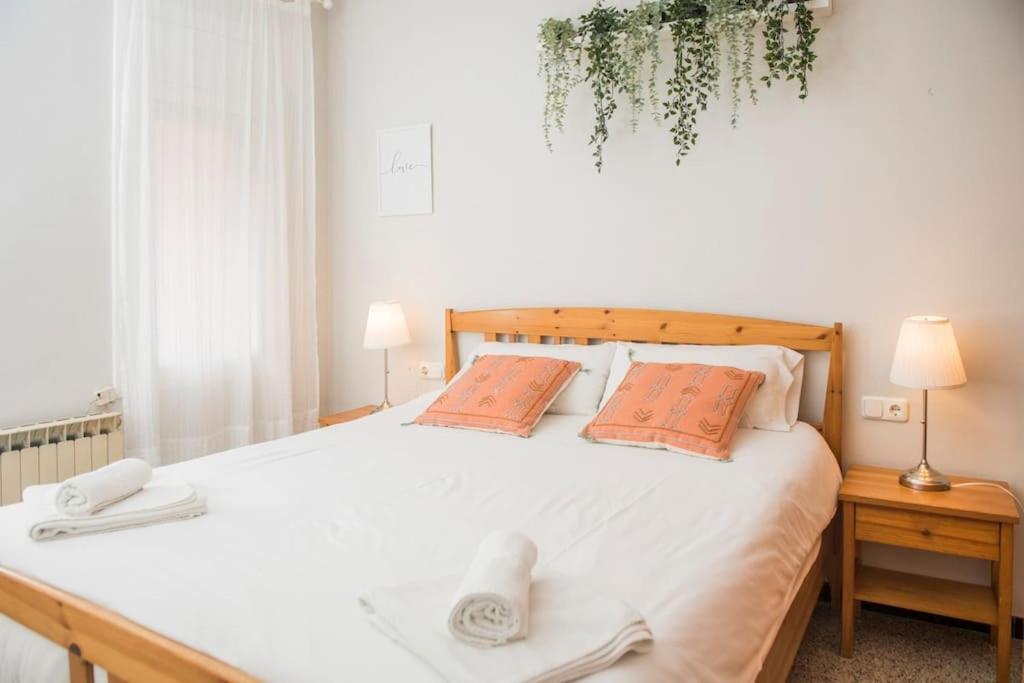 Sunny And Quiet Sagrada Familia Apartment Барселона Екстериор снимка