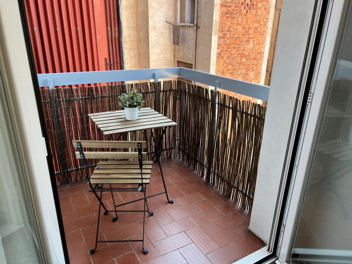 Sunny And Quiet Sagrada Familia Apartment Барселона Екстериор снимка